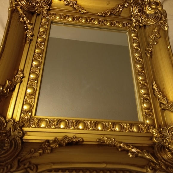 Mirror  with classic frame . Size is 17x15 " - Picture 9 of 15